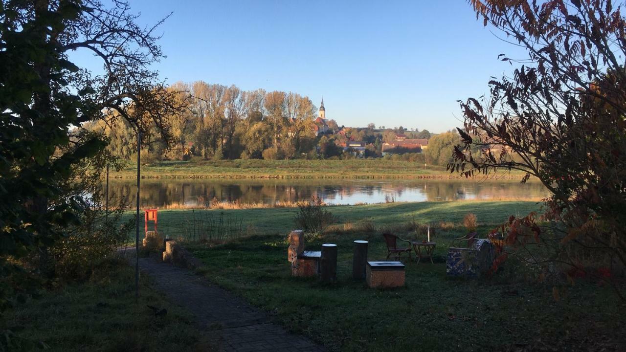 Pension Elbkiosk Kleinzadel Exteriör bild